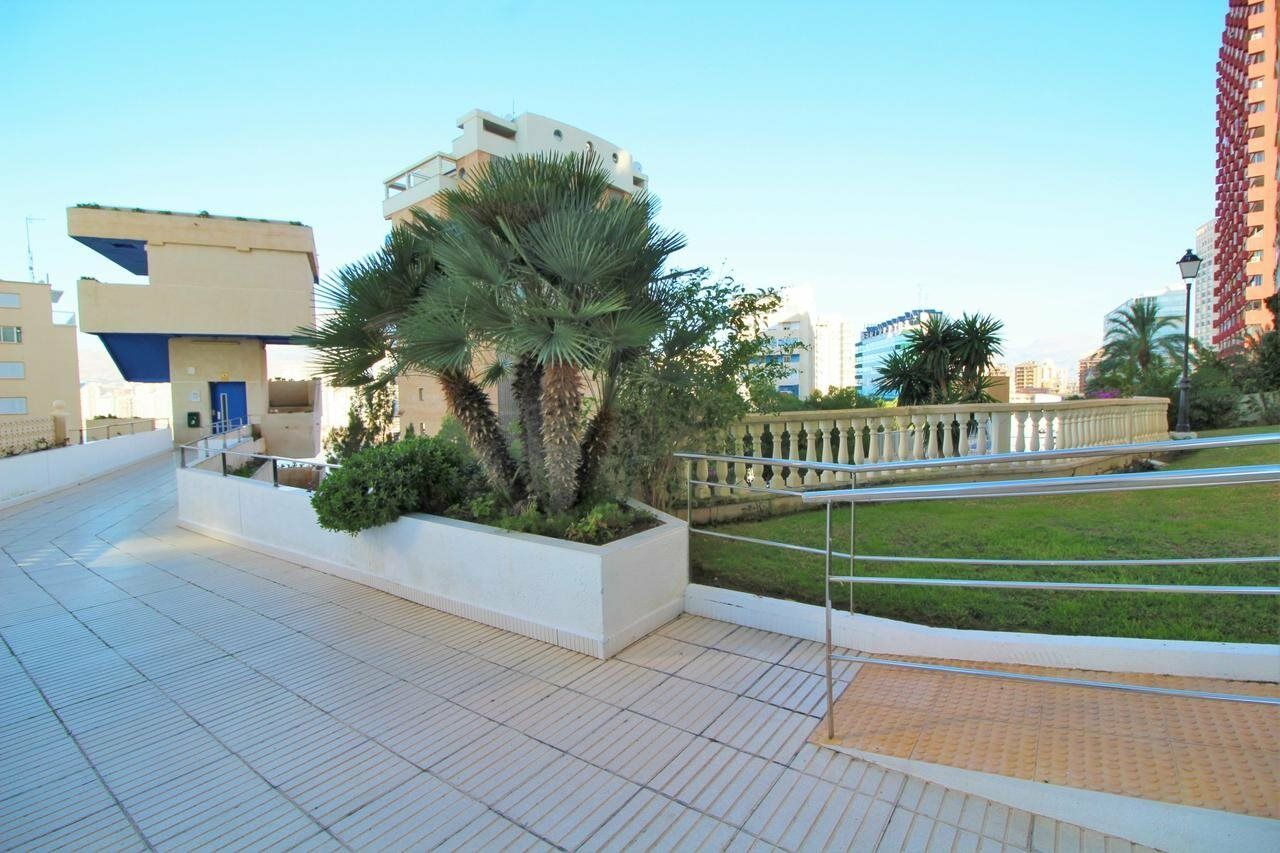 Trinisol II Hotel Benidorm Bagian luar foto
